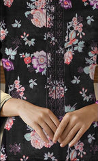 Slub Khaddar 3-Piece Suit | Embroidery & Printed Dupatta