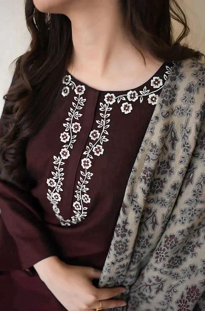 A Sling Luxe Dhanak 3PC Unstitched Winter Fabric with Pashmina Shawl
