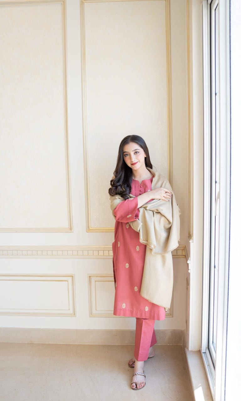 URGE Elegant Dhanak 3PC Unstitched Fabric with Pashmina Shawl