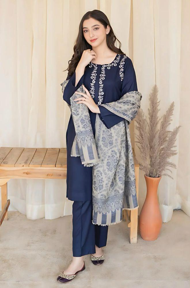 A Sling Winter Dhanak 3PC Suit with Embroidered Detailing & Pashmina Shawl