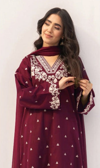 Premium Dhanak 2PC – Embroidered Winter Suit 2025